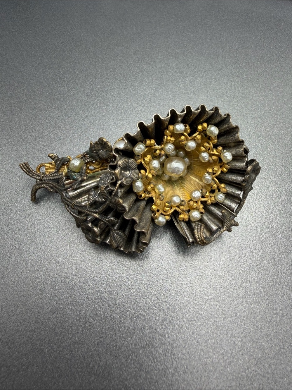 Vintage Miriam Haskell Brooch #60sb